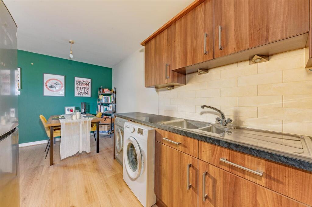 17 Lilybank Mews Dundee-13.JPG