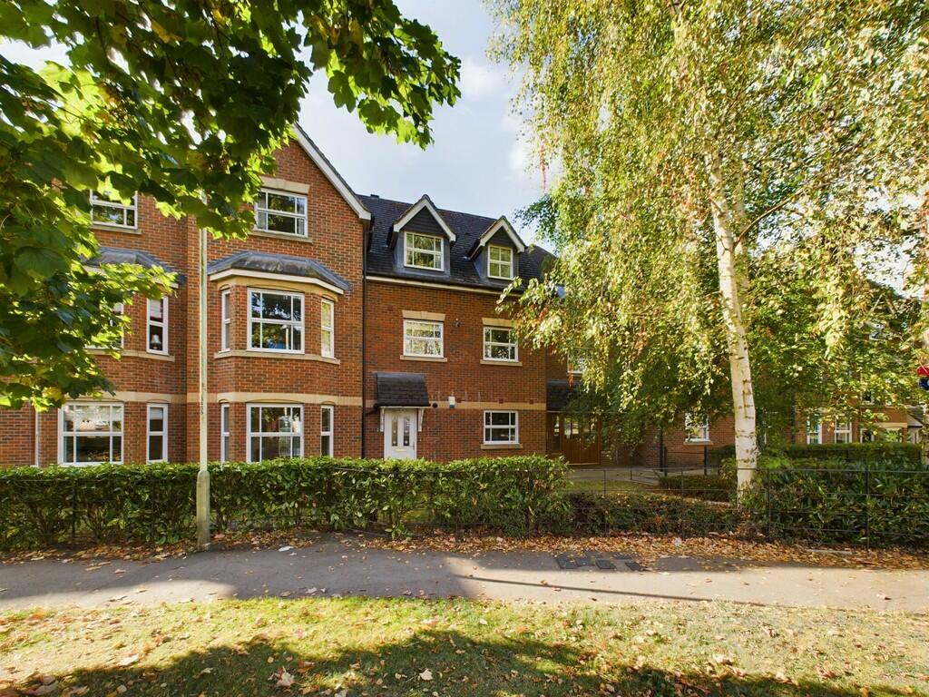 CAM01835G0-PR0082...