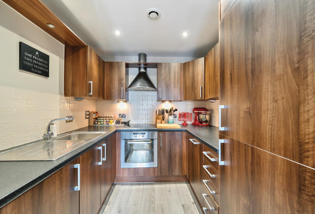 1302015-9-6846c9e...