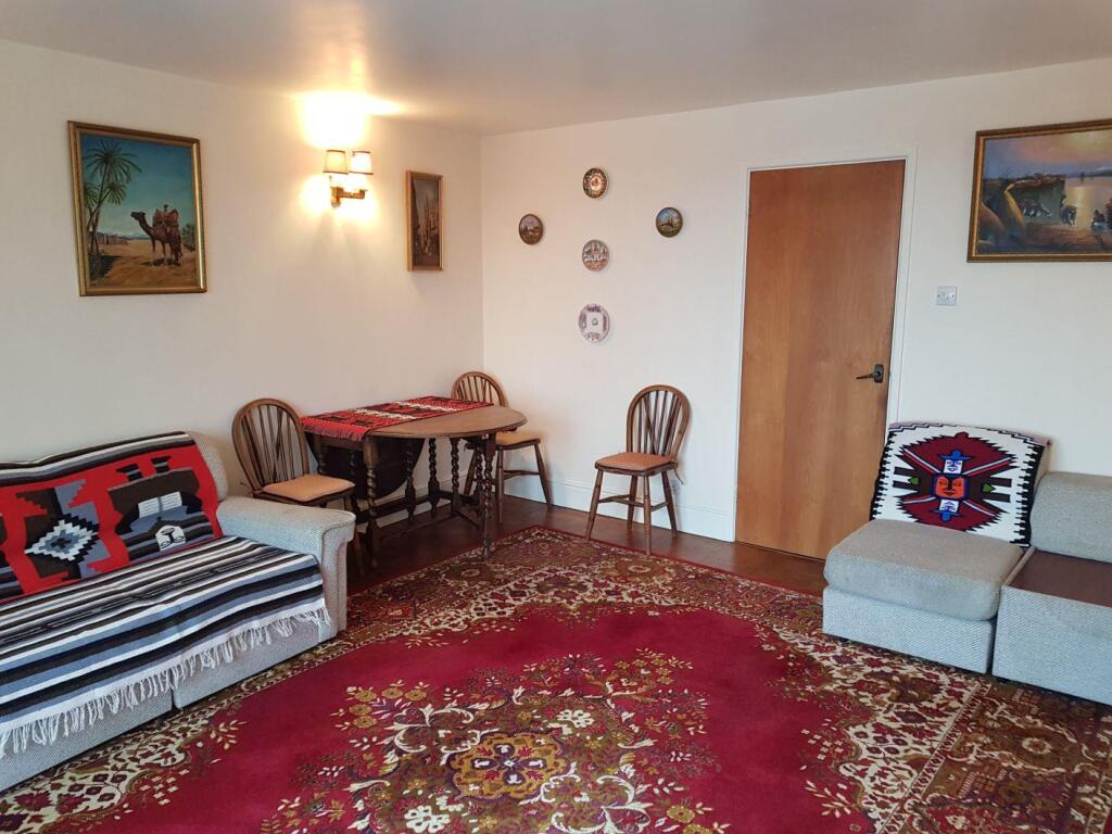 4 Lounge Back.jpg