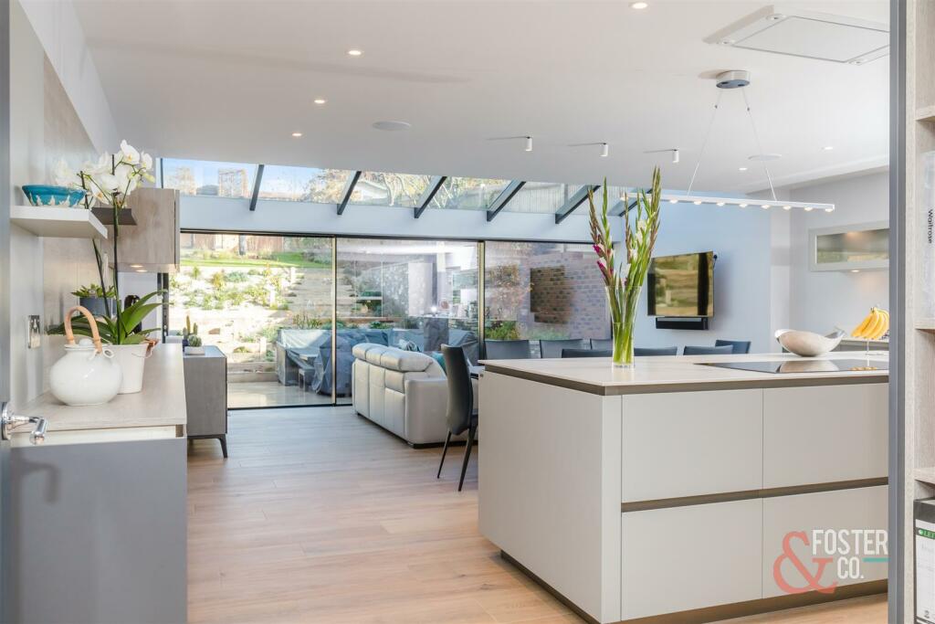 Meadow Close 3-8.JPG