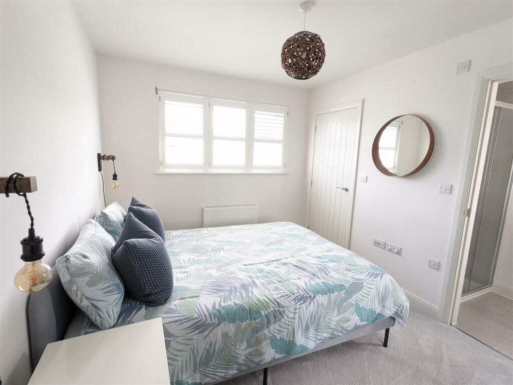 Second Ensuite Bedroom