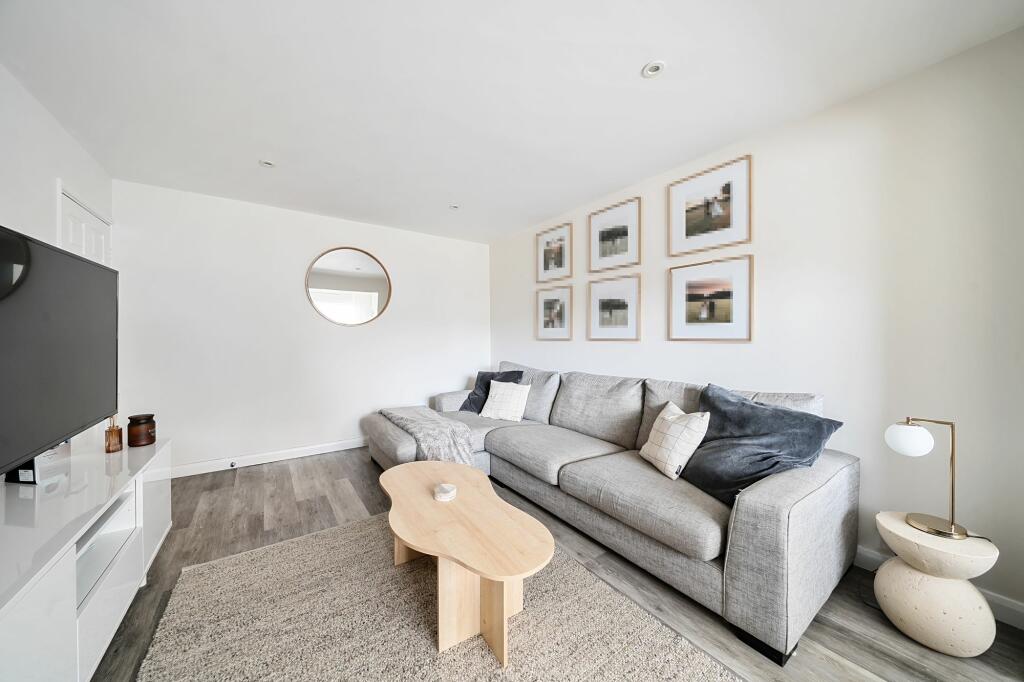 Extended Lounge