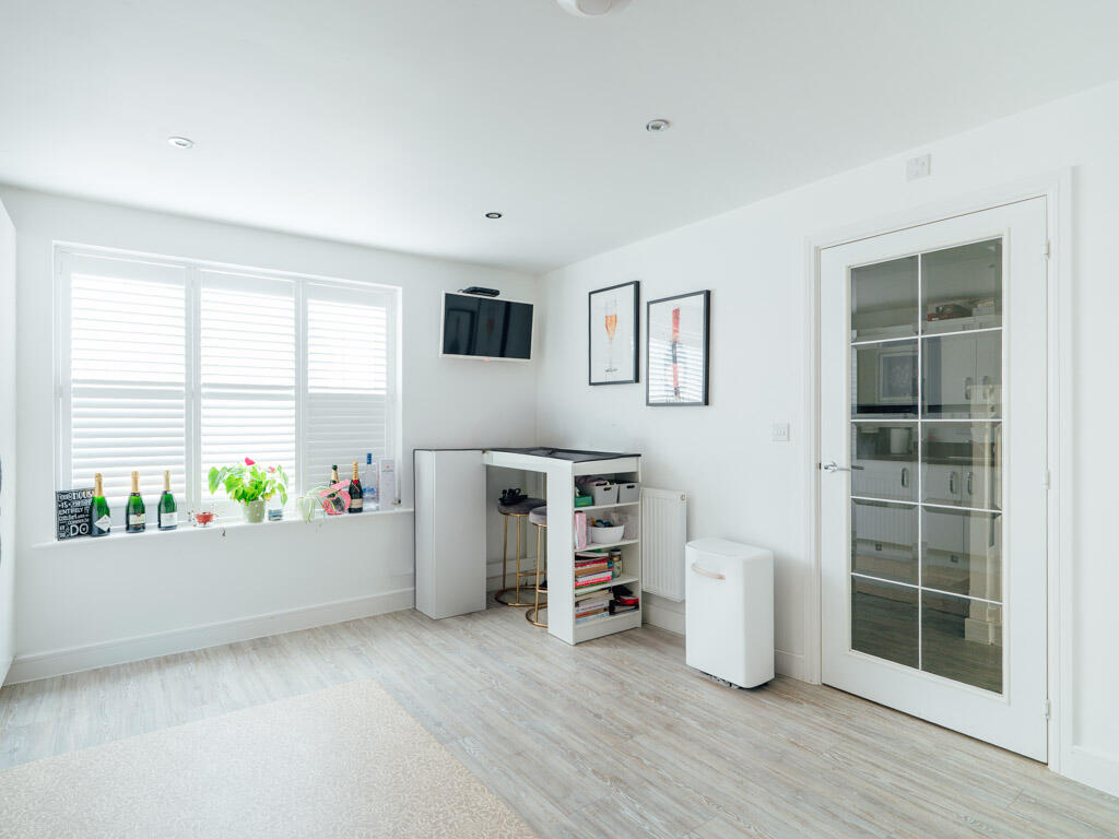 Kitchen / Breakfast Room