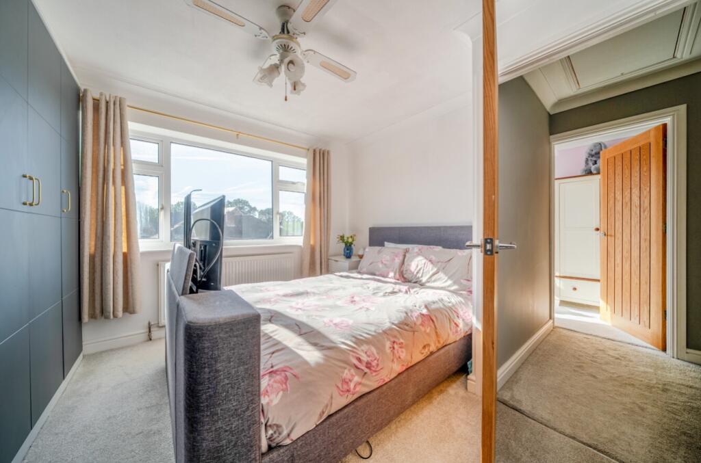 1360695-19-68da8d16b108c