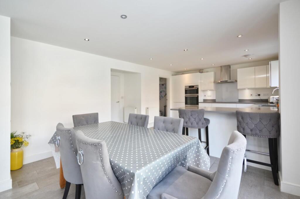 Open Plan Kitchen/Dining/Family Room