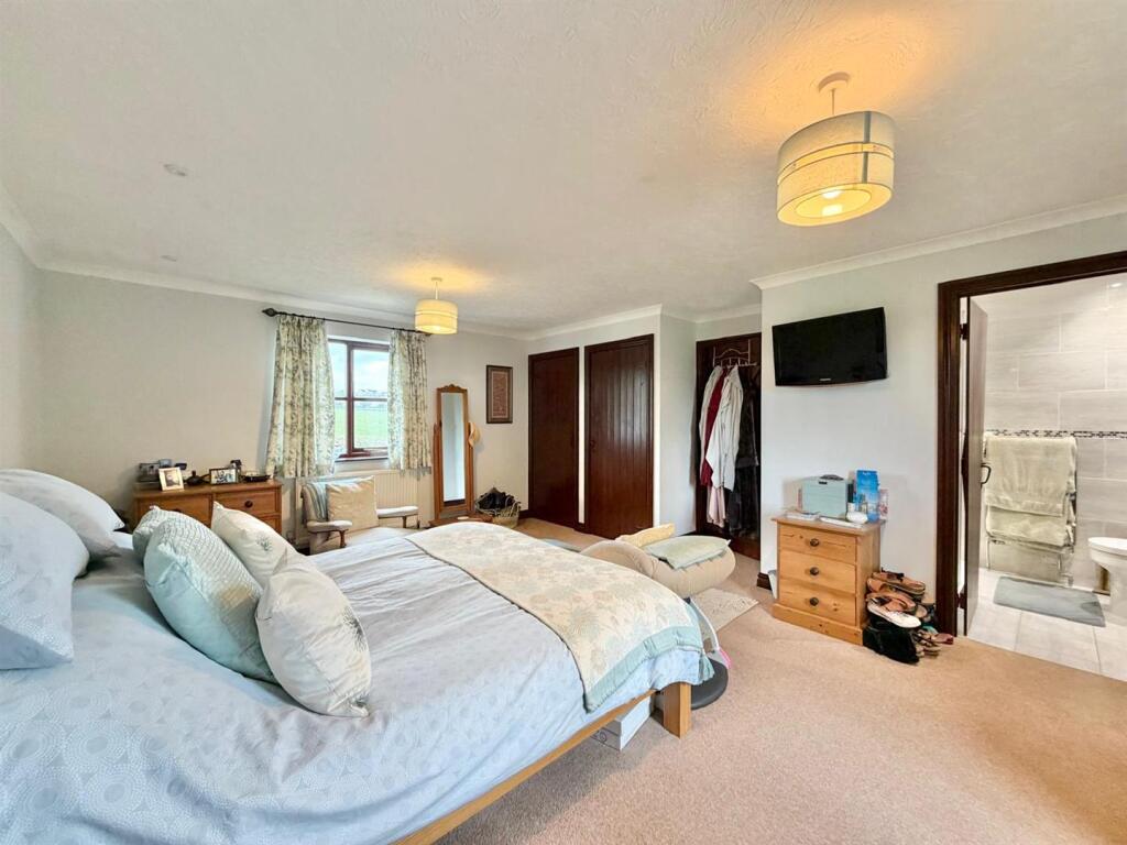 Main House - Bedroom One