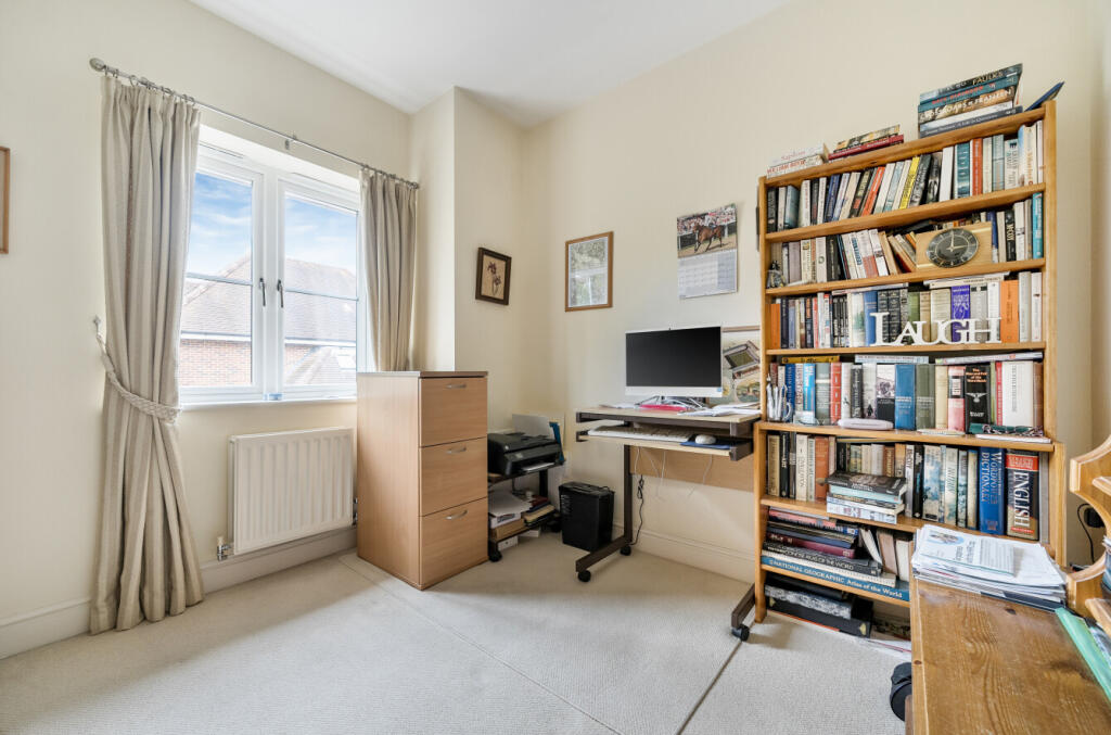 1315161-13-685a83...