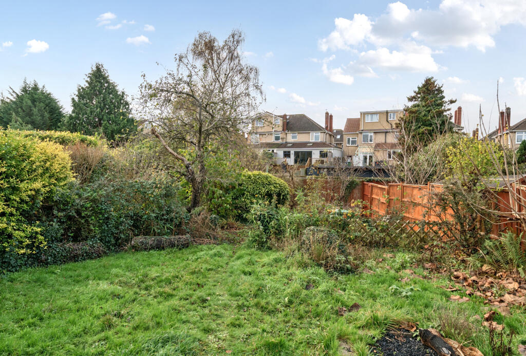 1384905-4-692455d...