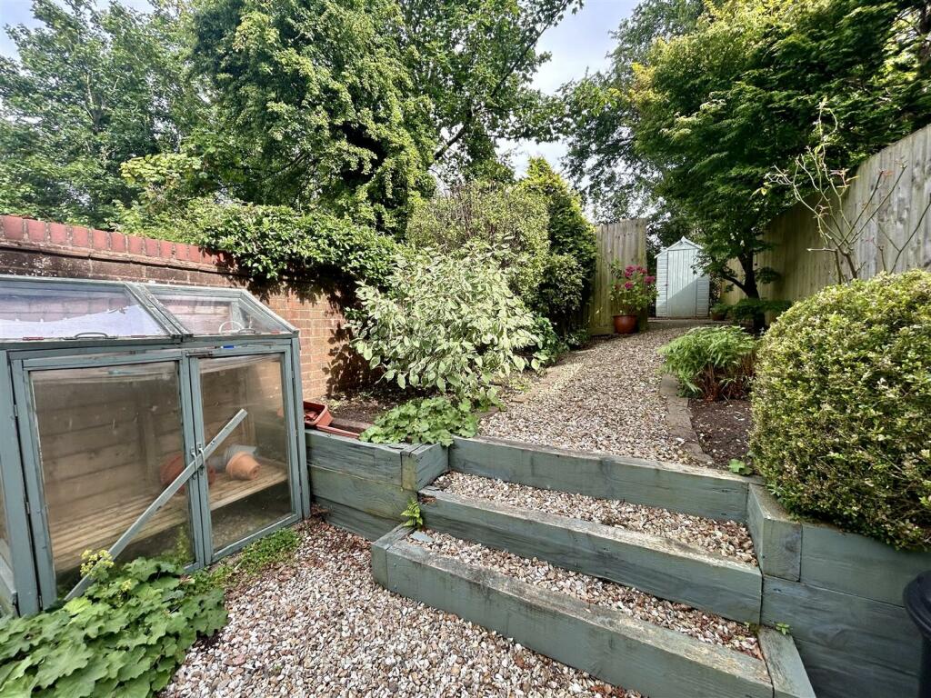 Garden.jpeg