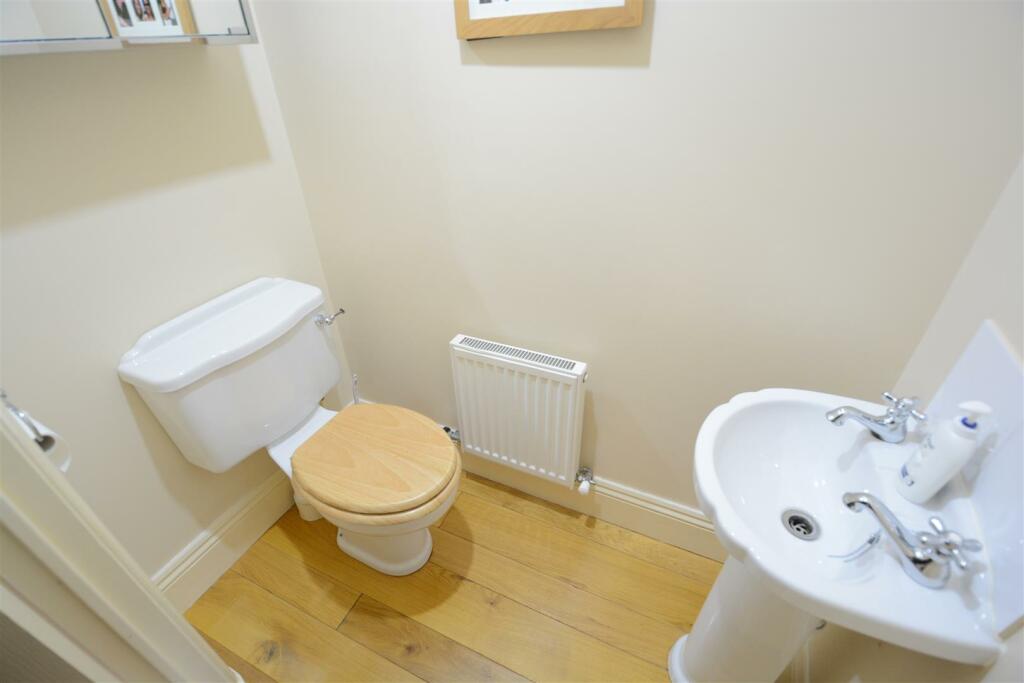 WC/Cloakroom