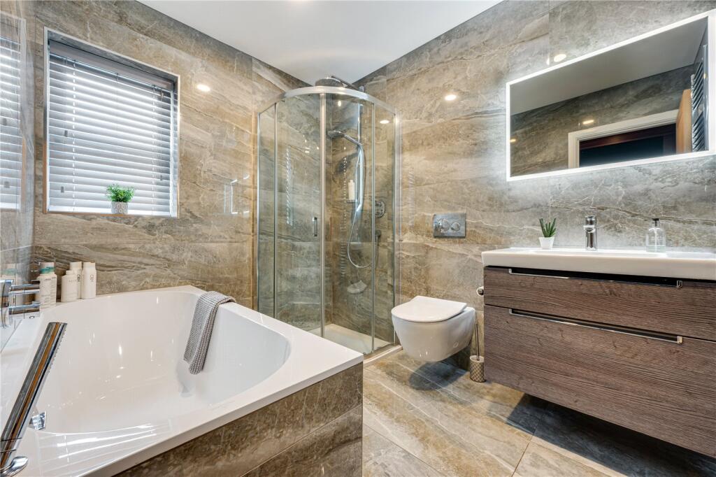 Principal Ensuite