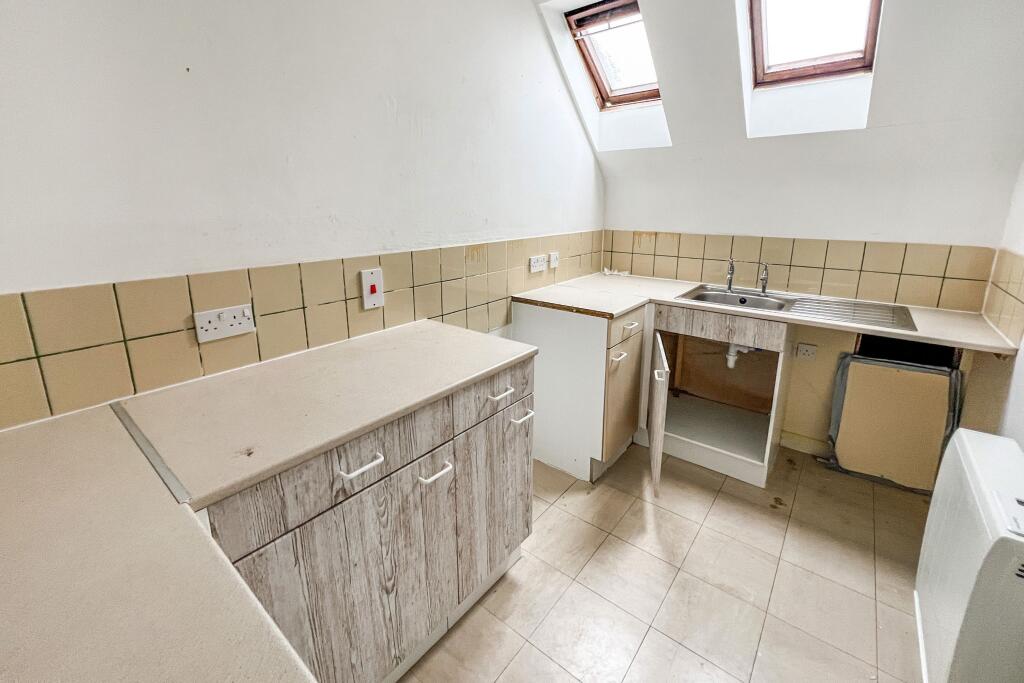 1-6 West End House, Marshfield Road, Chippenham, SN15 1JZ
