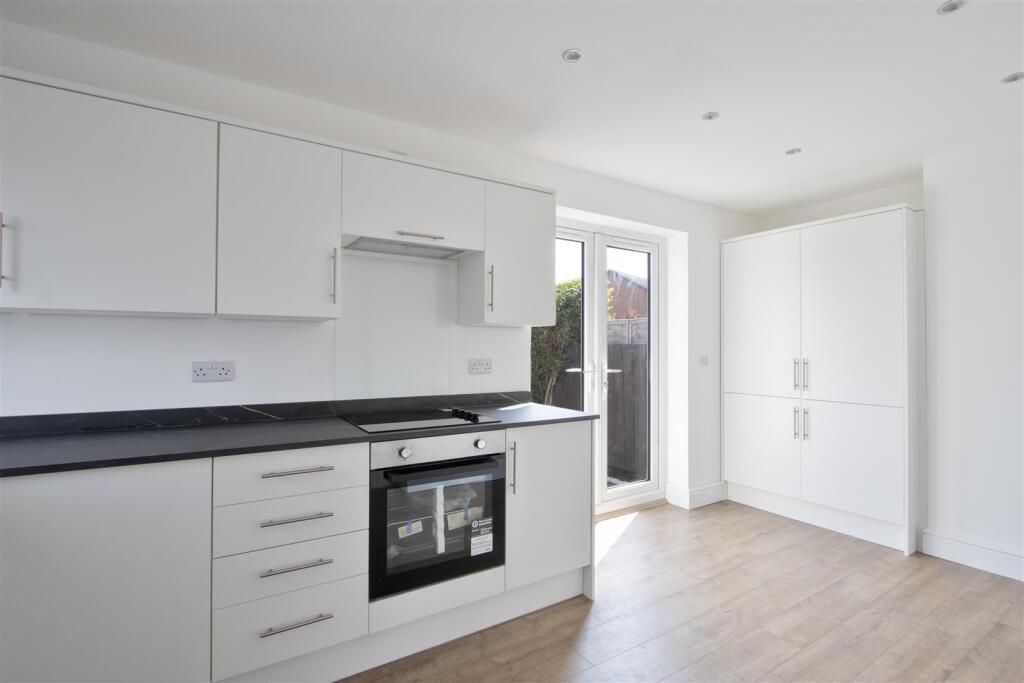 Re-Fitted Kitchen/Diner