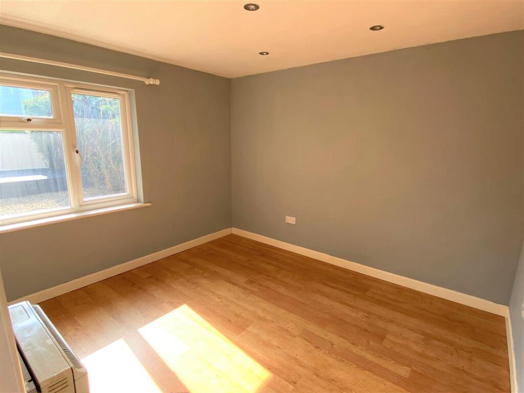 5 Tremear Green Bedroom 3 (Ground Floor)