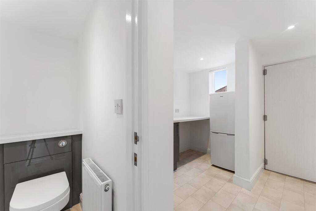 1 bryer road utility &amp; cloaks.jpg