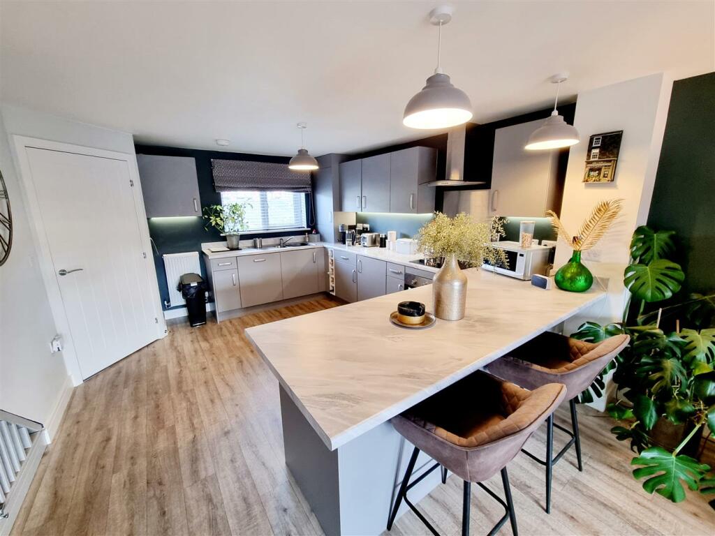 Breakfast Bar.jpg