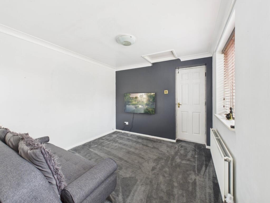 CAM04922G0-PR0069-STILL010