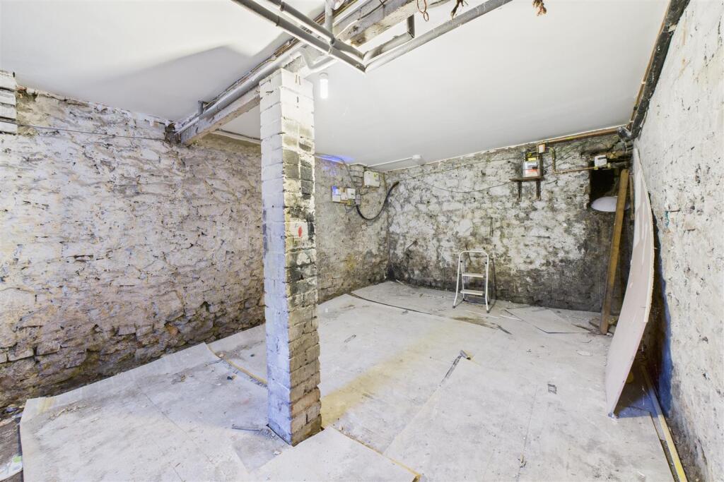 7 Osborne Villas, Kingsdown, Bristol BS2 8BP | Fre