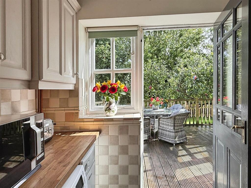 Breakfast Kitchen