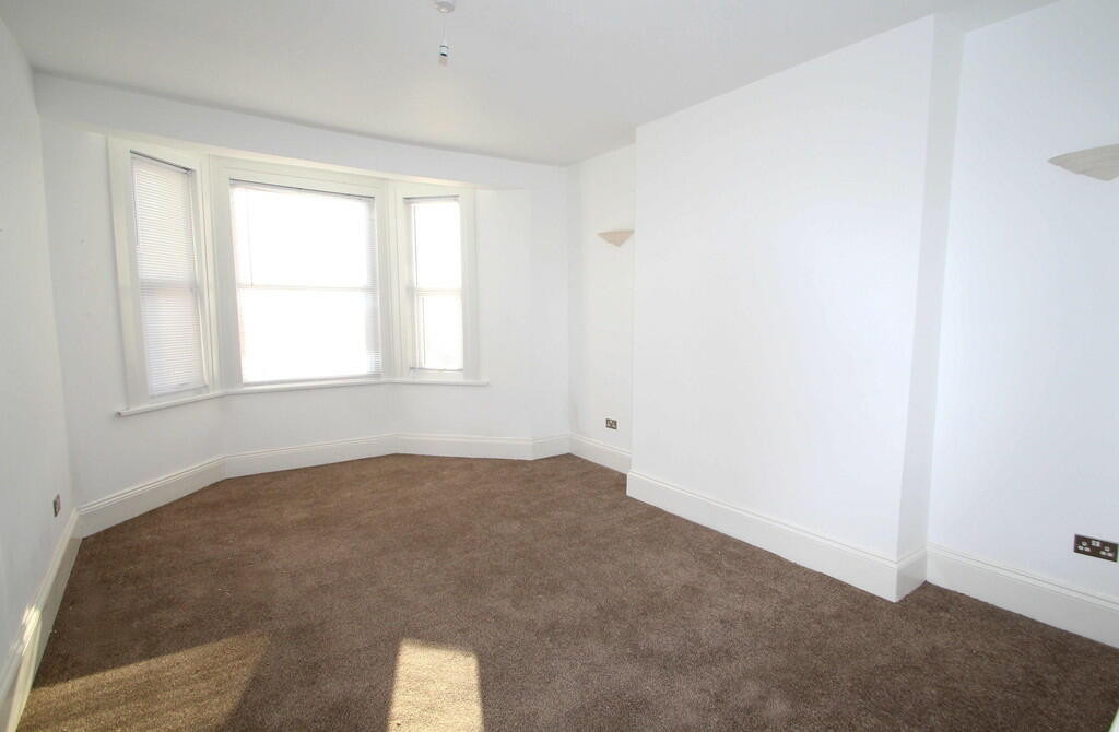 Top Floor FLat Li...