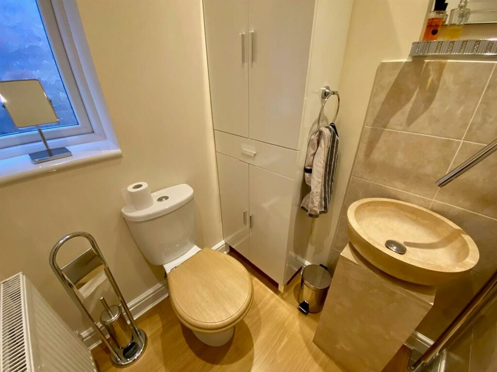kings head road 15b wc.jpg