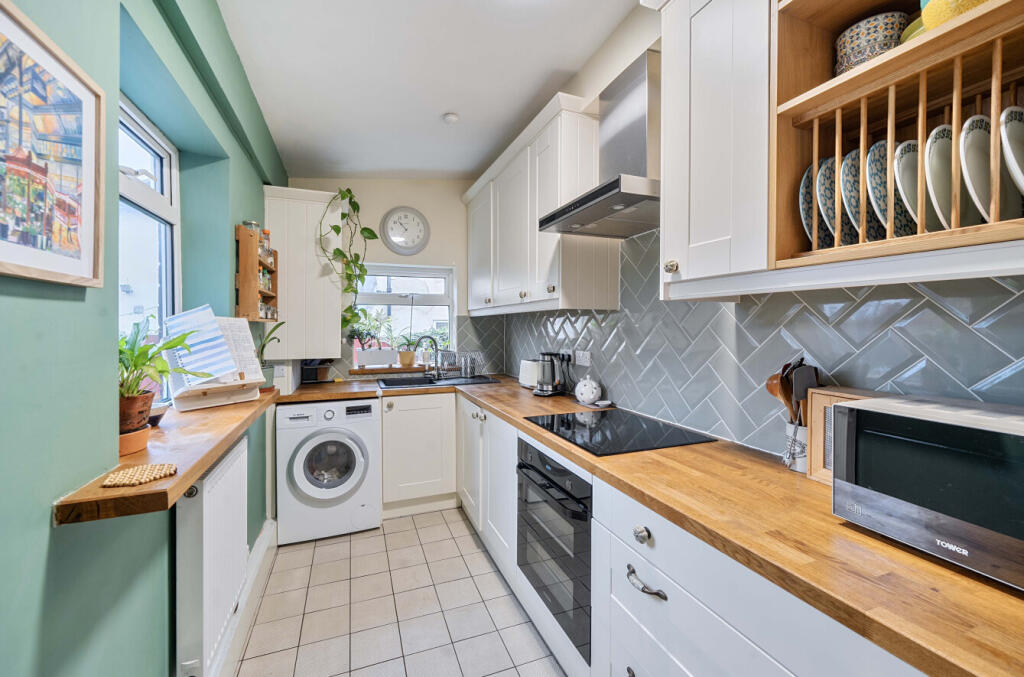 1393446-8-694a8ee...