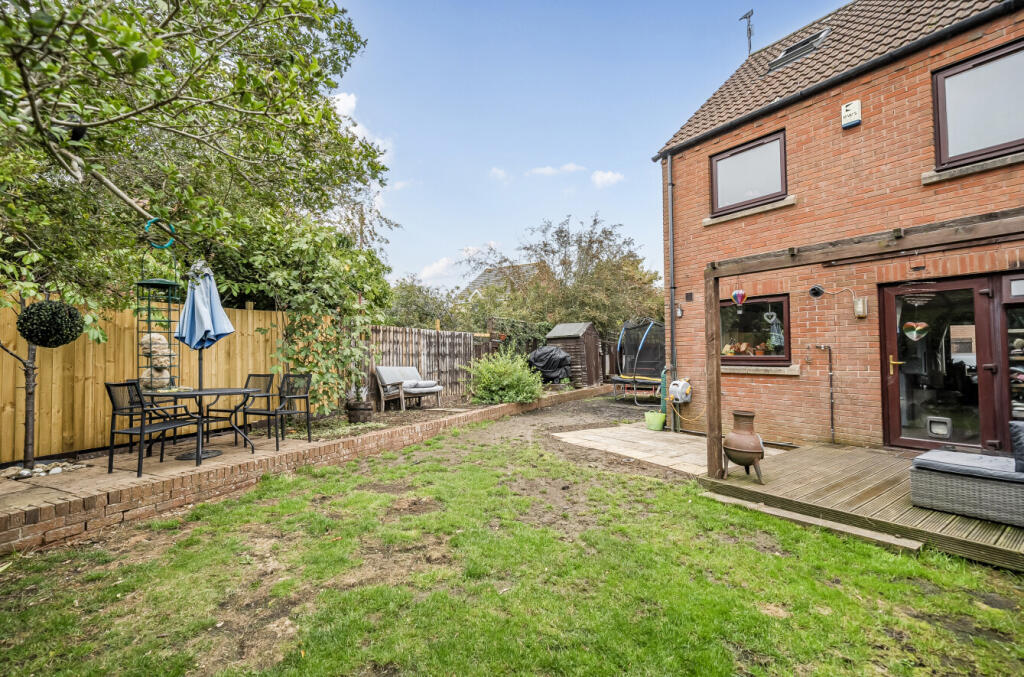 1355857-18-68cad1...