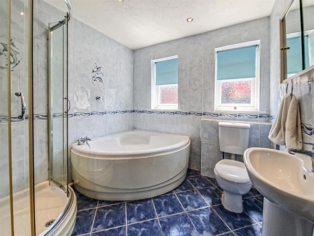 Bathroom/w.c