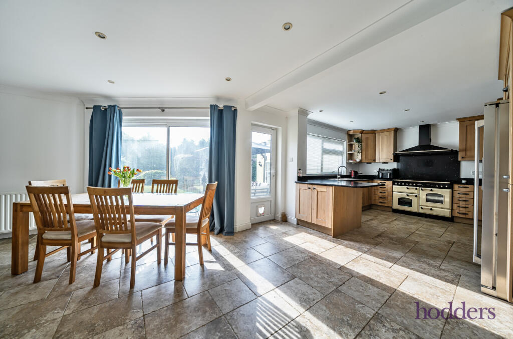 d4176ced-93c6-4a7...