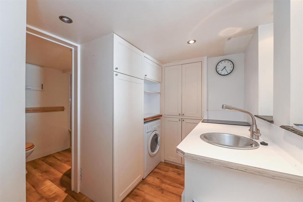 Annexe Kitchen