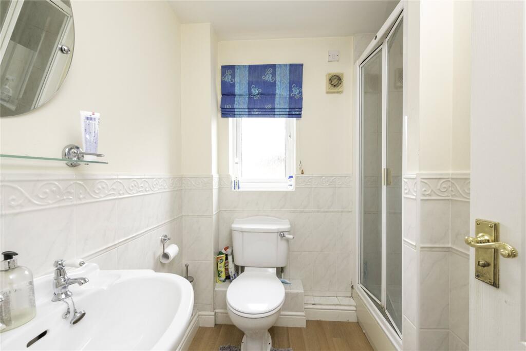 Bed 3 En Suite