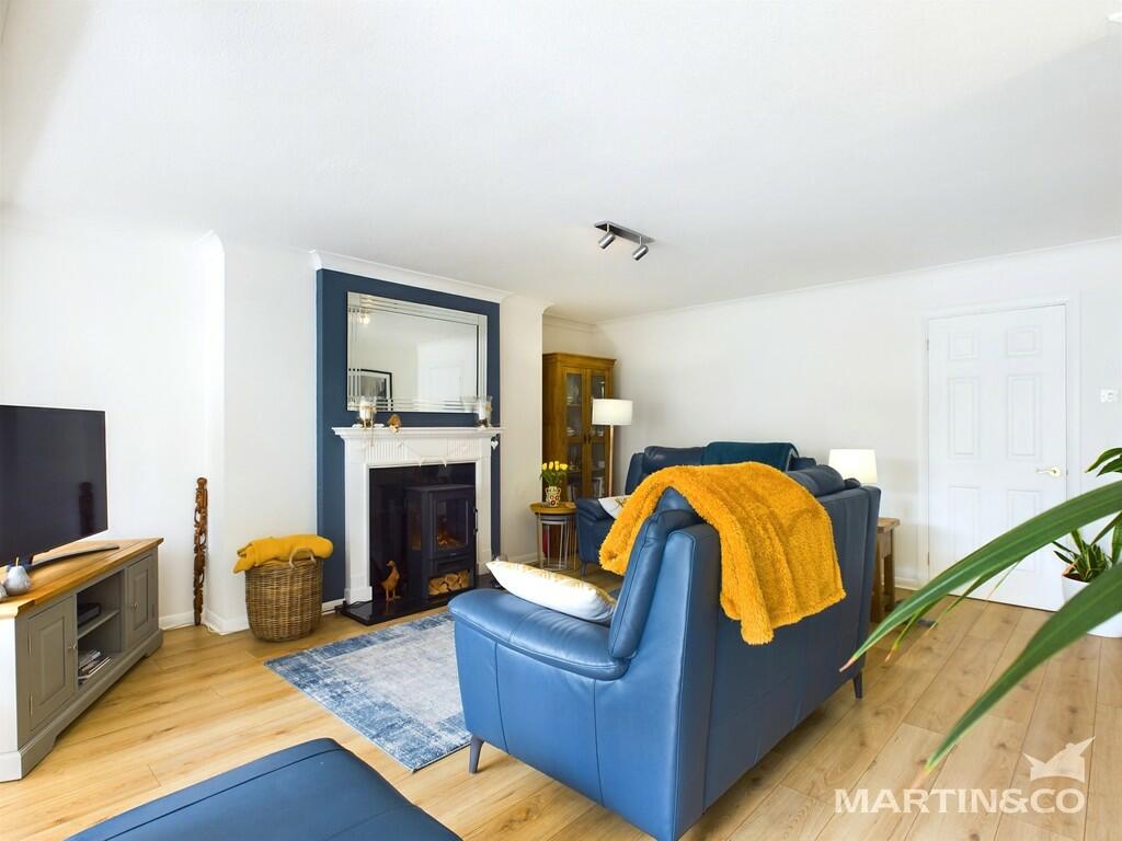 28 Stanmore Garde...