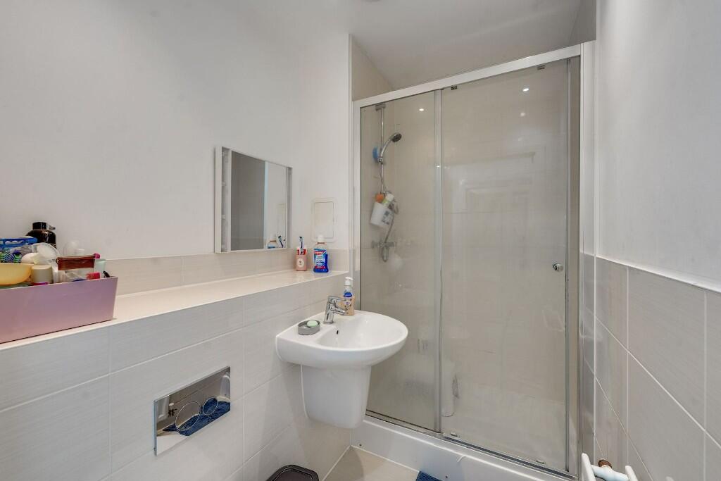 En suite shower room