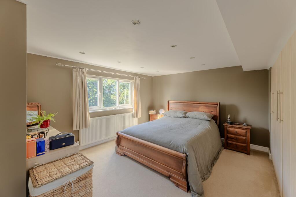 Master Bedroom &amp; En-Suite on the Second Floor