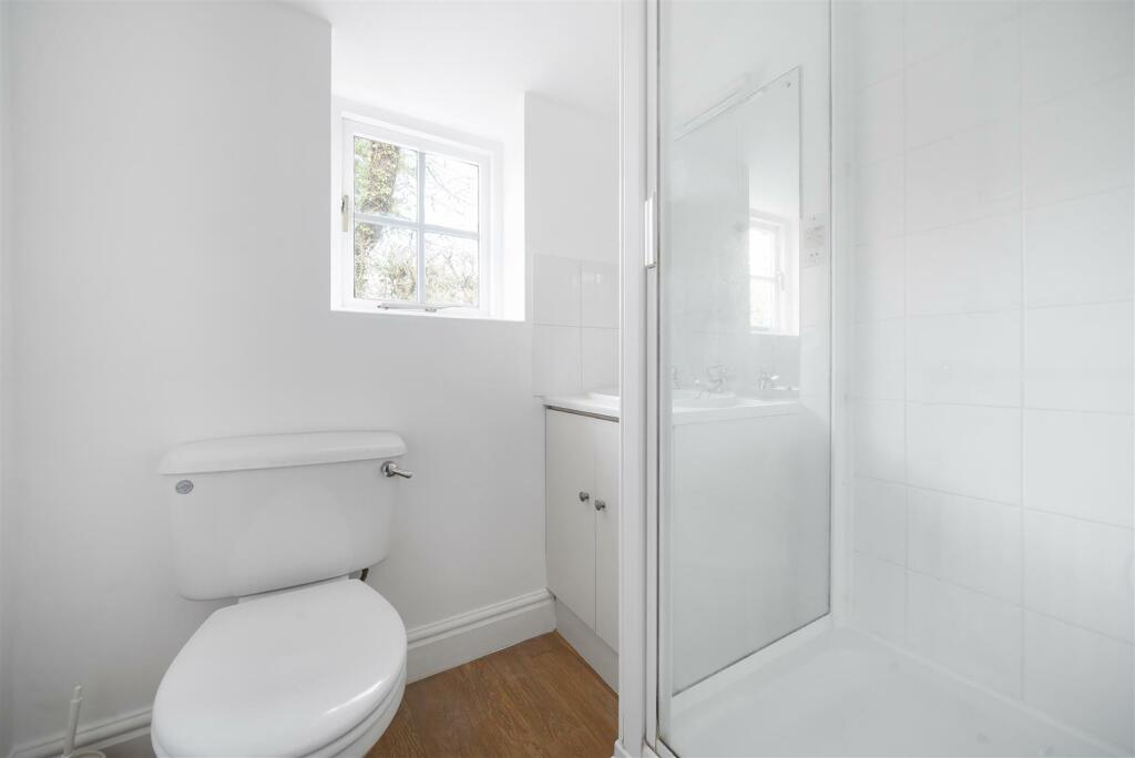 Shower room.jpg
