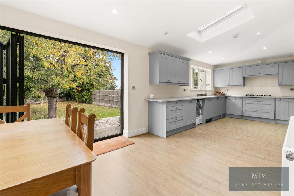 Queenhill Road 17 MV-12.jpg