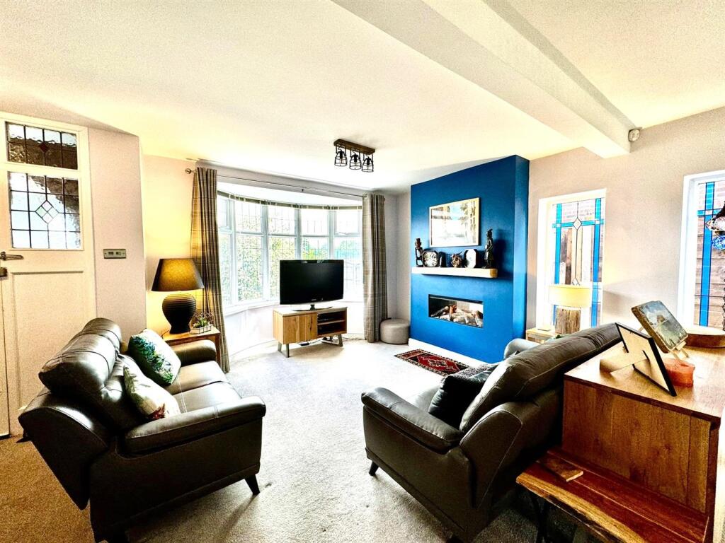 Living room / dinning room , open plan