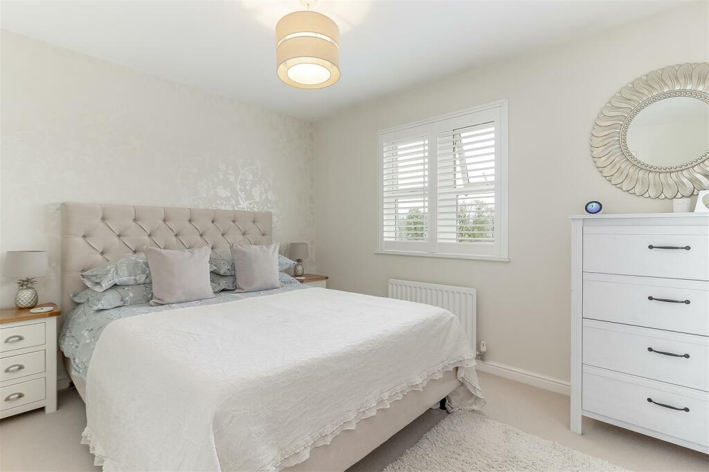 Master Bedroom - B.jpg