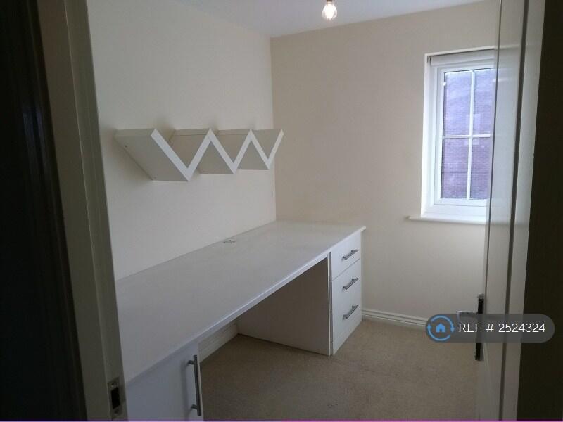 Fourth Bedroom / Study