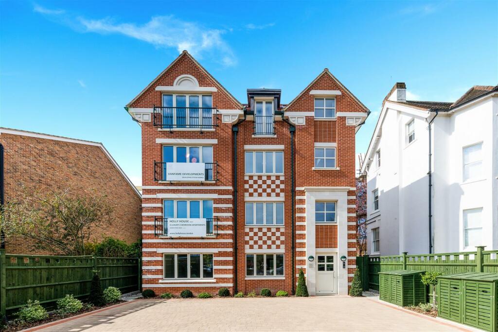 HOLLY HOUSE- (1).jpg