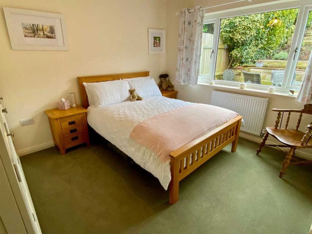 springfield park 8 bed 1.jpg