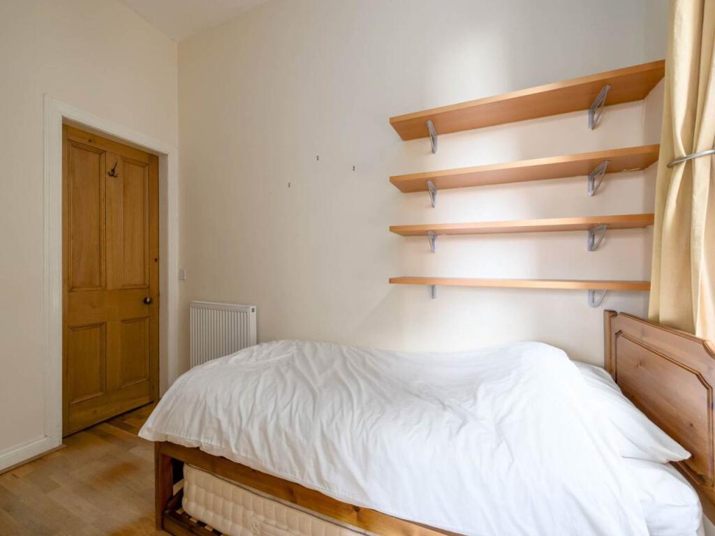 76926_MerchistonGrov