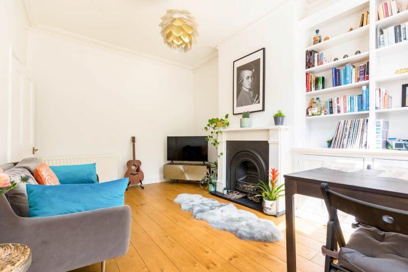 Sitting/Dining Room