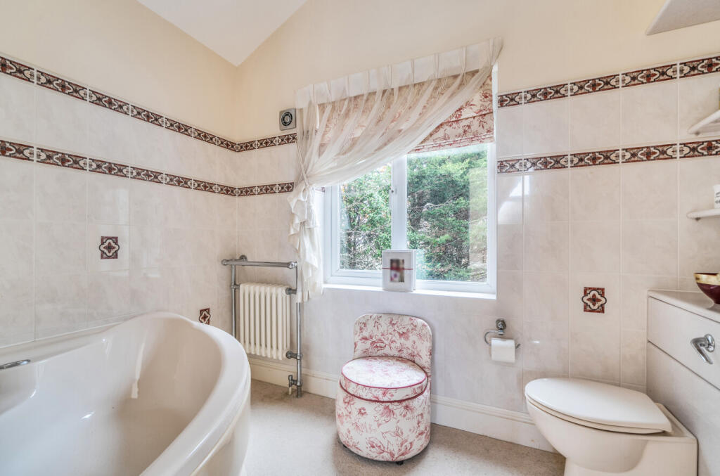 1375305-25-691610...