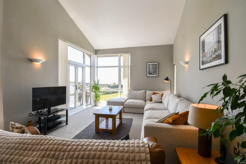 Living / Dining Room