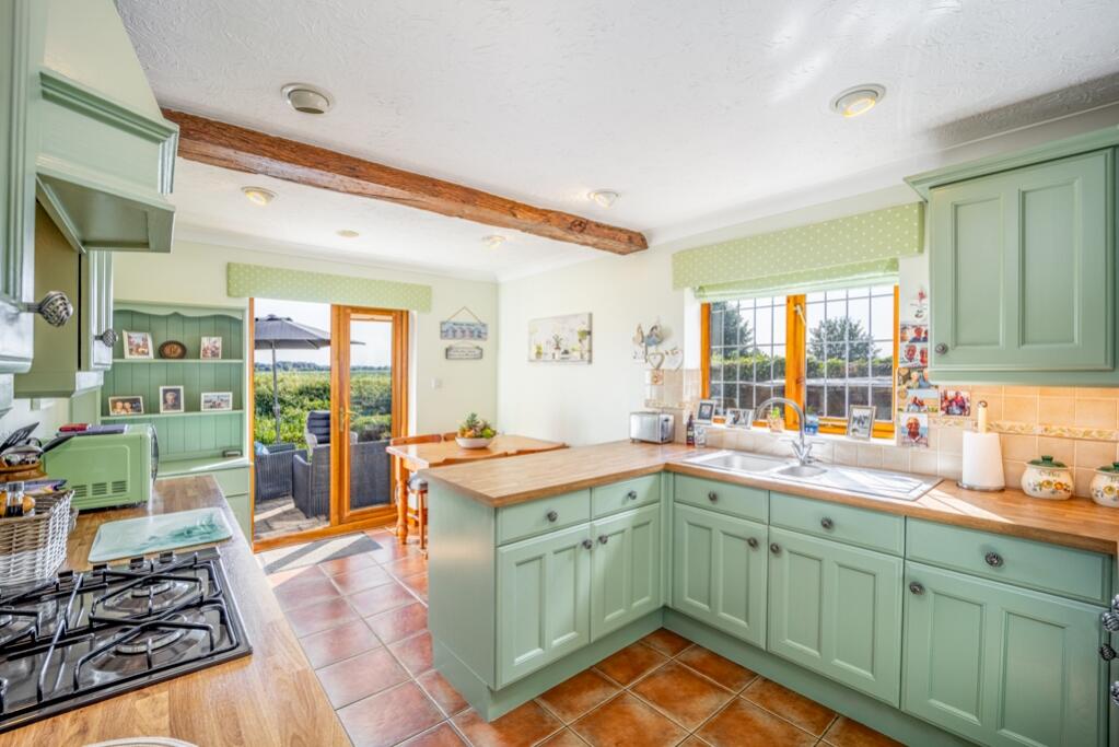 43 Station Road, Surfleet-14