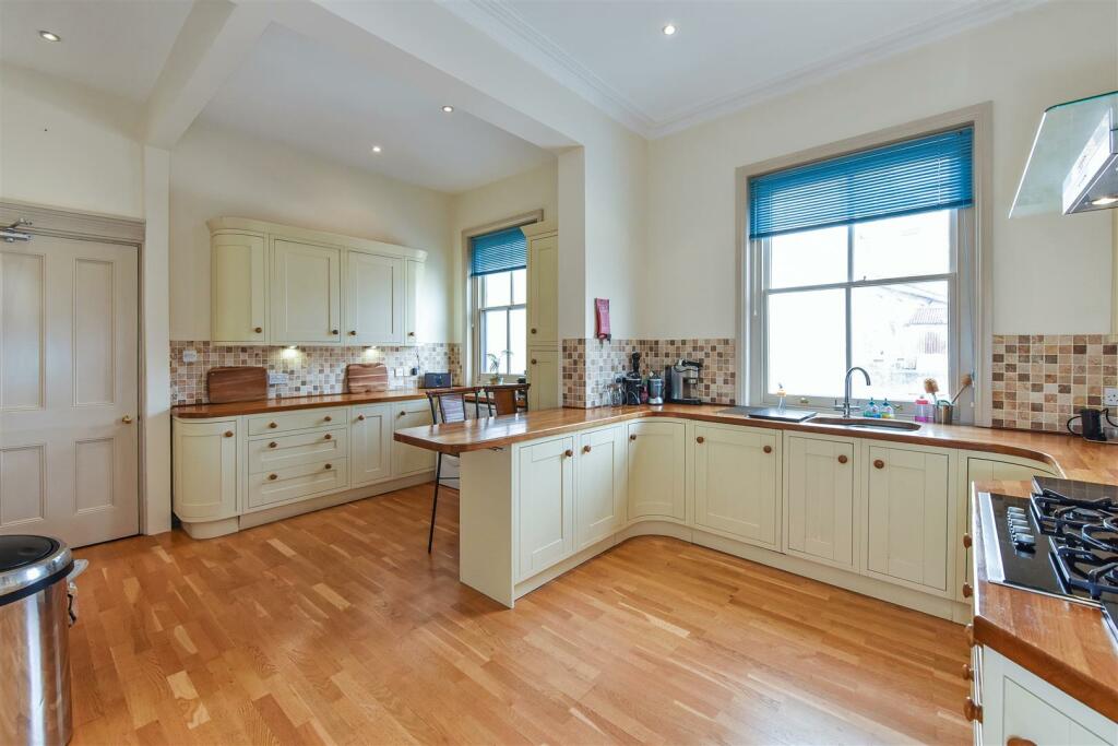 Kitchen.jpg