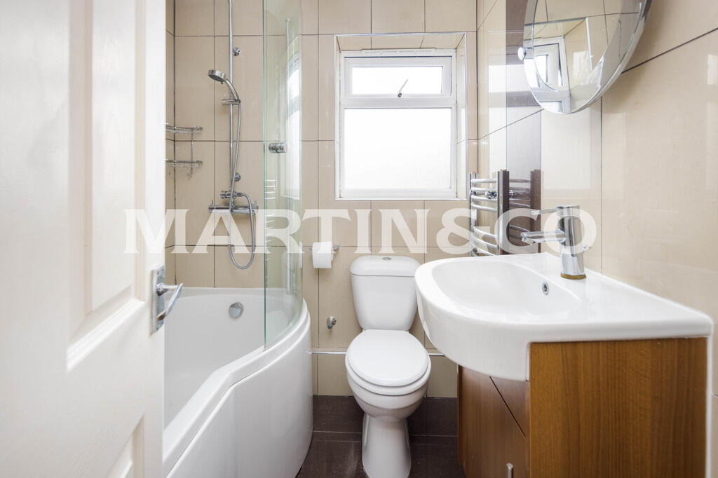 15_Bathroom