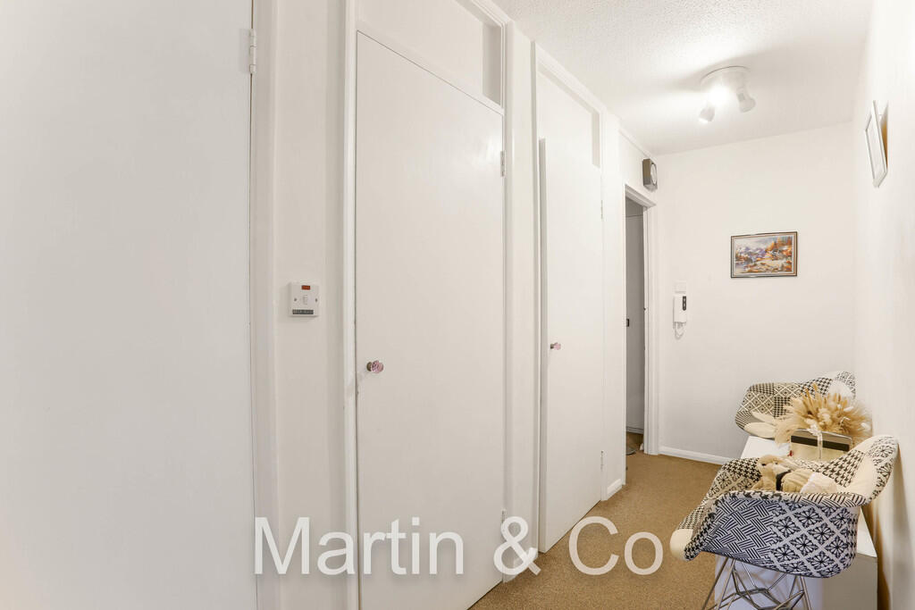 1477713126 - 73 A...